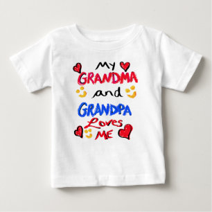 T-shirt Pour Bébé Grand-mère et grand-père m'aiment le coeur