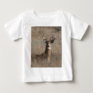T-shirt Pour Bébé Grands cerfs communs de mâle de trophée dans