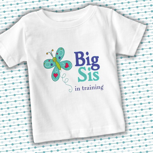T-shirt Pour Bébé Gros Sis mignon Papillon Whimsical (Replace "in training" with a name or other text of your choosing.)