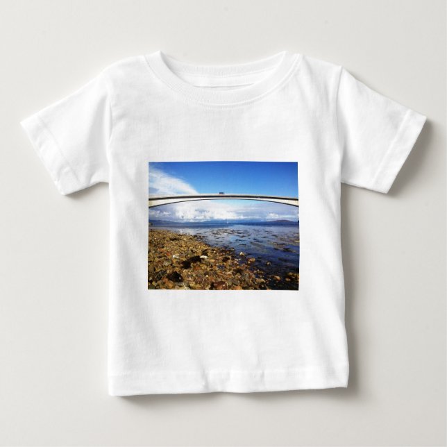 T-shirt Pour Bébé Île des cadeaux de Skye (Devant)