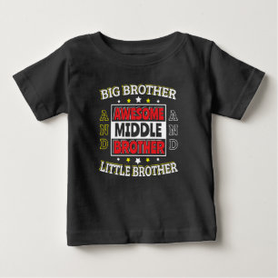 T-shirt Pour Bébé Incroyable frère du milieu - est grand et petit 