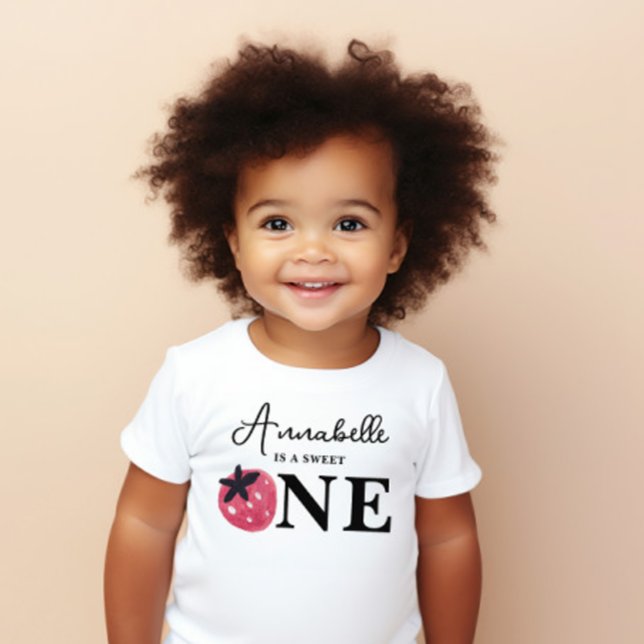 T-shirt Pour Bébé Invité d'honneur d'anniversaire Berry Sweet (Créateur téléchargé)