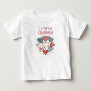 T-shirt Pour Bébé J'aime ma grand-mère design de cœur de campagne