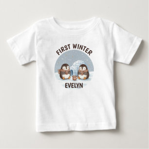T-shirt Pour Bébé Jalon de pingouin mignon "Premier hiver"