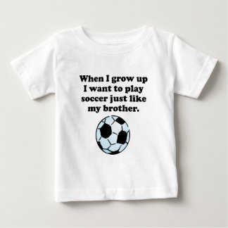 T-shirt Pour Bébé Jouer au football comme mon frère