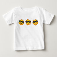 Kawaii Soleil avec lunettes de soleil Joyeux visag