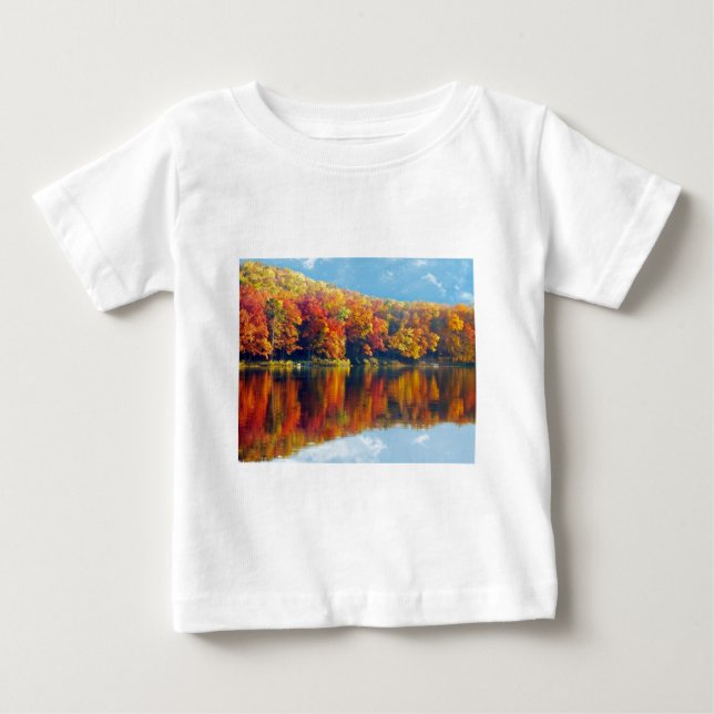 T-shirt Pour Bébé Lac d'automne (Devant)