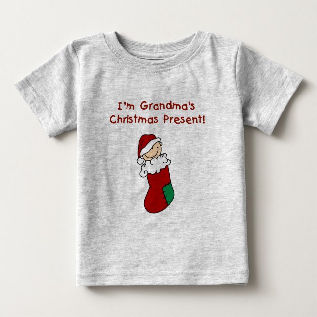 T-shirt Pour Bébé Le cadeau de Noël de la grand-maman (Devant)
