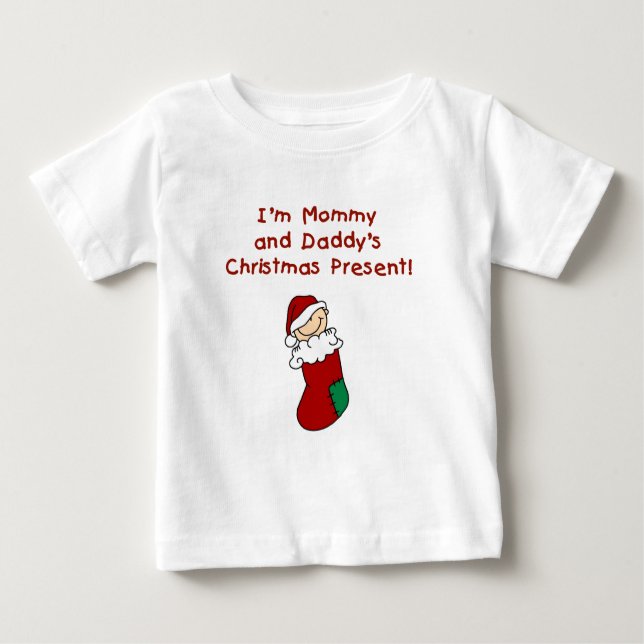 T-shirt Pour Bébé Le cadeau de Noël de maman et papa (Devant)