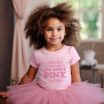 T-shirt Pour Bébé Le Mercredi, Nous Portons Une Citation Rose Funny<br><div class="desc">Jolie conception typographique de fille drôle avec une citation humoristique amusante qui dit "Le mercredi nous portons du rose"</div>
