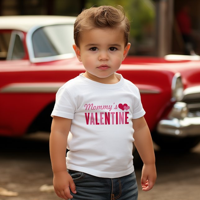 T-shirt Pour Bébé Les Coeurs rouges et roses de la Saint-Valentin de (Créateur téléchargé)
