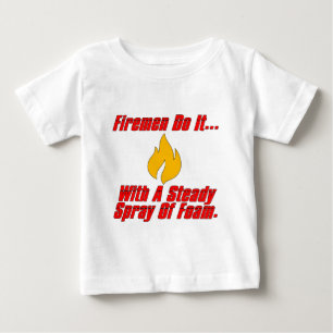T-shirt Pour Bébé Les pompiers le font... avec un jet d'eau régulier