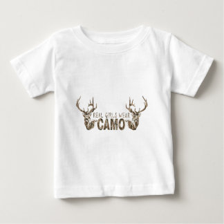 T-SHIRT POUR BÉBÉ LES VRAIES FILLES PORTENT LE CAMO