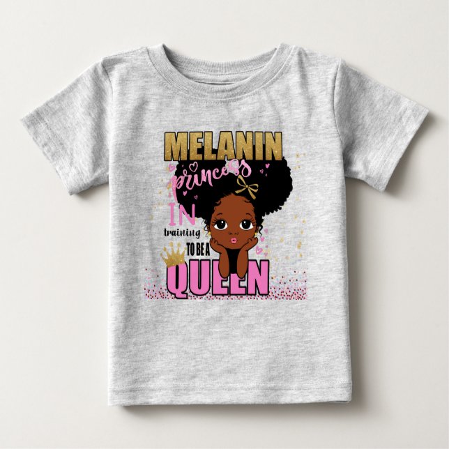 T-shirt Pour Bébé Lilibet - Melanin Princess Training Queen (Devant)