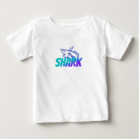 Logo de requin à dégradé féroce | Vibrations océan