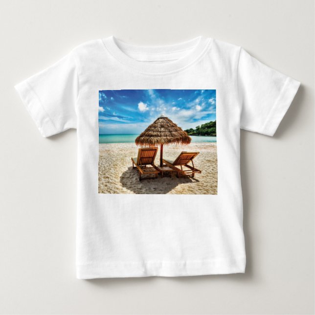 T-shirt Pour Bébé Lounge on beach throw pillow (Devant)