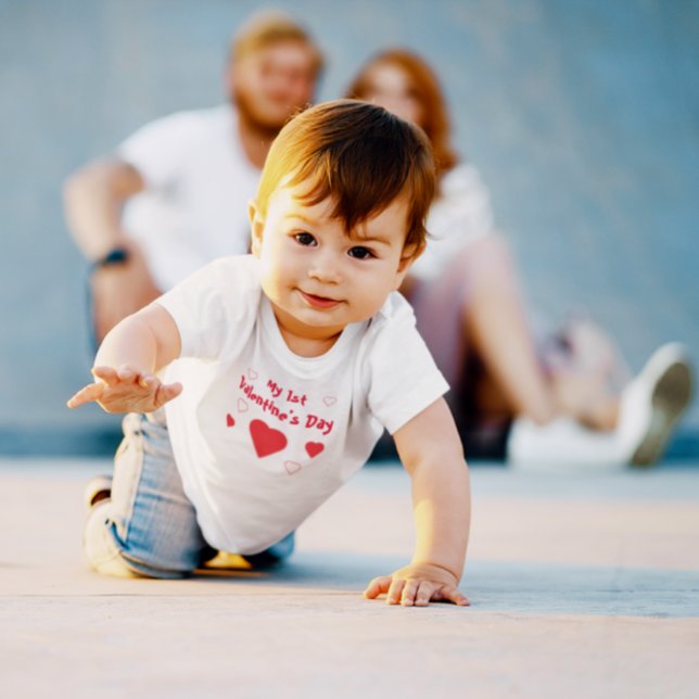 T-shirt Pour Bébé Ma 1ère Saint Valentin (Créateur téléchargé)