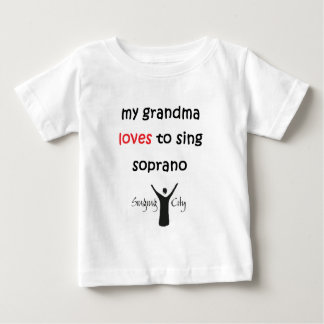 T-shirt Pour Bébé Ma grand-mère adore chanter du soprano