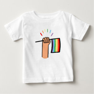 T-shirt Pour Bébé Main tirée à la main avec un drapeau arc-en-ciel