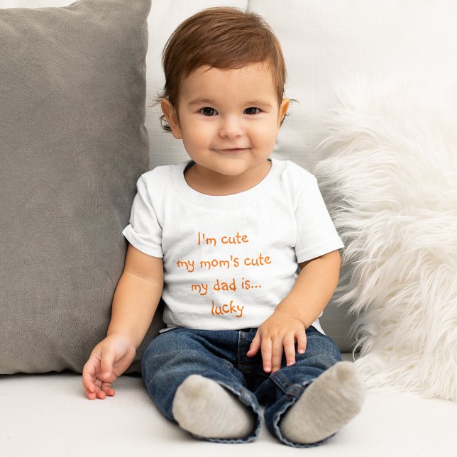 T-shirt Pour Bébé Maman Mignonne Papa Chanceux Enfants Drôles Garçon (Moms Cute Dad Lucky Funny Kids Boy Girl Toddler Baby T-Shirt)