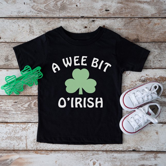 T-shirt Pour Bébé Mignon un petit peu d'irlandais Saint-Patrick (Créateur téléchargé)