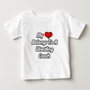 T-shirt Pour Bébé Mon Coeur Appartient À Un Entraîneur De Lutte
