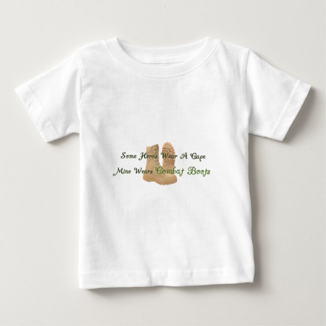 T-shirt Pour Bébé Mon héros porte des bottes de combat (Devant)