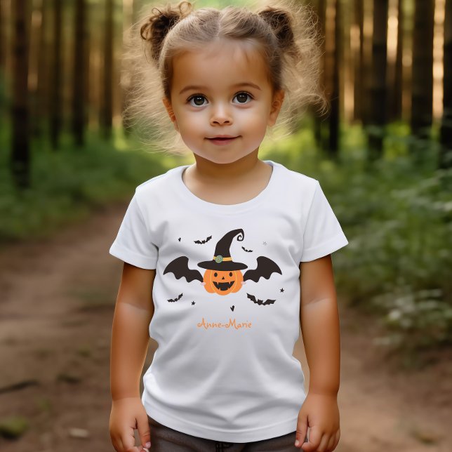 T-shirt Pour Bébé Notre petit Citrouille (Our little pumpkin is turning one. Halloween Tshirt for toddlers. Little pumpkin.)