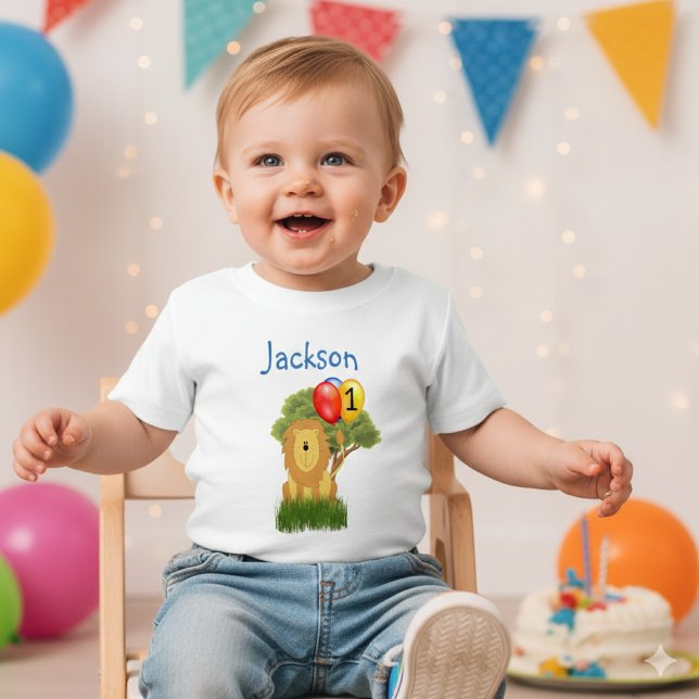 T-shirt Pour Bébé Personnaliser Birthday Lion Boy (Celebrating the first birthday of a happy baby boy. P personalize the t-shirt with his name and age)