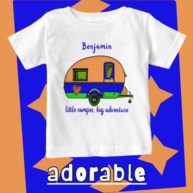 T-shirt Pour Bébé Petit Camper Big Adventure Nom de l'enfant (Cute little camper toddler shirt.)