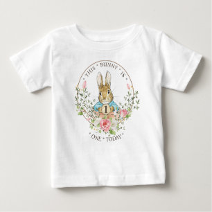 T-shirt Pour Bébé "Pierre le lapin, le garçon d'anniversaire"