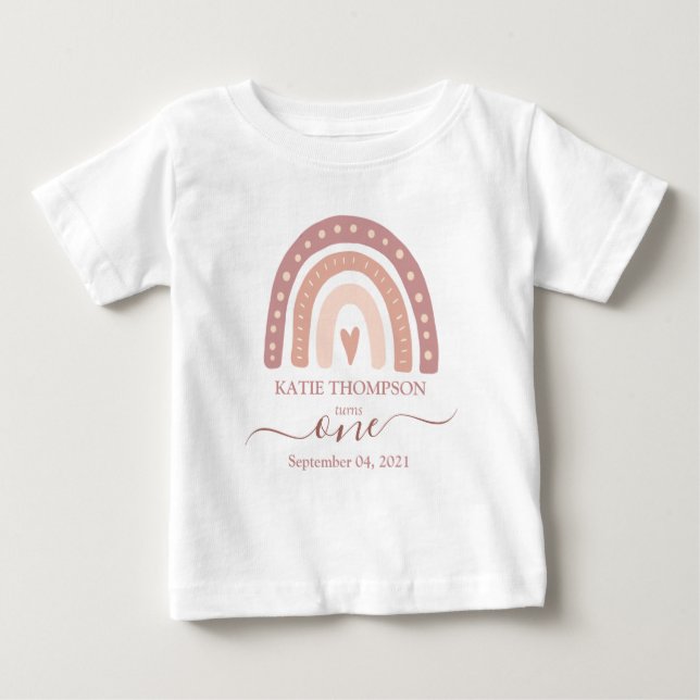 T-shirt Pour Bébé Premier anniversaire du Pastel Pink Rainbow Boho (Devant)