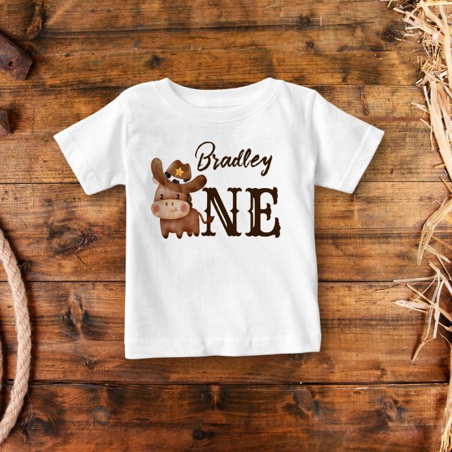 T-shirt Pour Bébé Premier rodéo cowboy bébé cheval personnalisé (Créateur téléchargé)