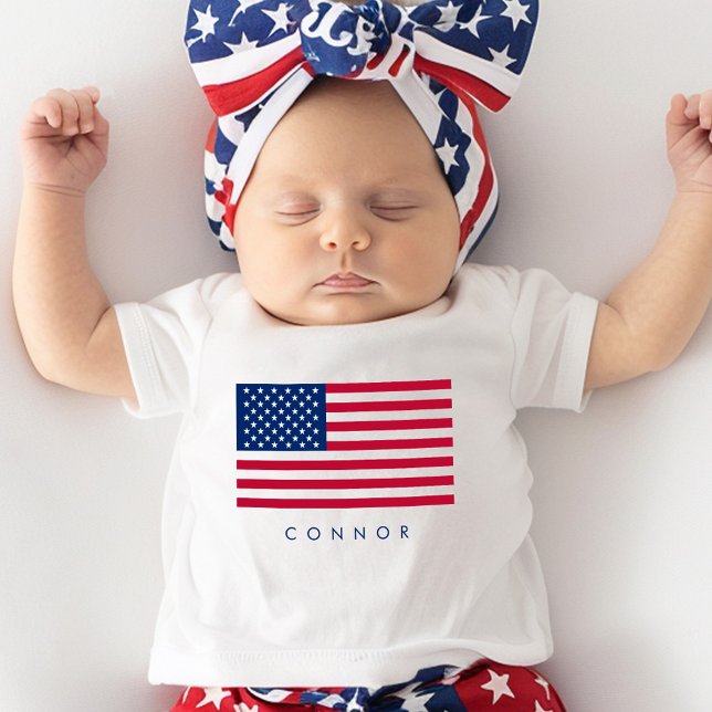 T-shirt Pour Bébé Première 4 juillet Étoiles Et Drapeau Américain (First 4th Of July Stars And Stripes American Flag Baby T-Shirt)