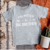 T-shirt Pour Bébé Promu à Big Brother Pregnancy Faire-part
