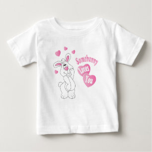 T-shirt Pour Bébé Quelqu'un t'aime Bunny de Pâques
