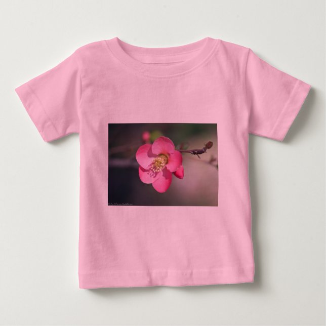 T-shirt Pour Bébé Quince à fleurs roses parfaite (Devant)