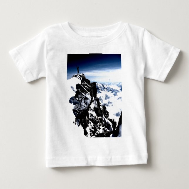 T-shirt Pour Bébé Réalisation de l'alpiniste hiver de neige (Devant)
