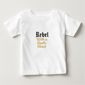 T-shirt Pour Bébé Rebel avec une conception douce de la typographie