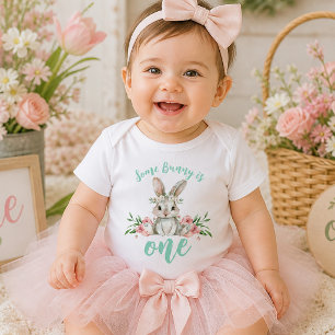 T-shirt Pour Bébé Some Bunny is One Fleur First Shirt Anniversaire