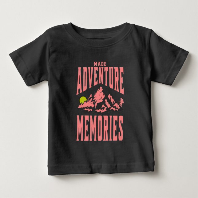 T-shirt Pour Bébé Souvenirs d'aventure  (Devant)