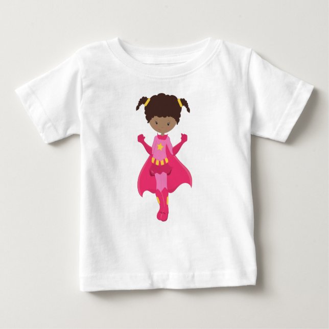 T-shirt Pour Bébé Superheroïne, Fille Afro-Américaine, Cape Rose (Devant)