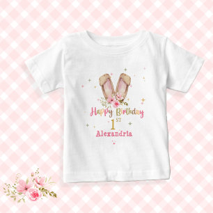 T-shirt Pour Bébé Un Lapin Est En Train De Tourner Une Fille Rose