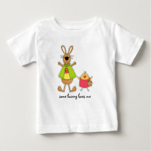 T-shirt Pour Bébé Un Lapin M'Aime. Cadeau De Pâques