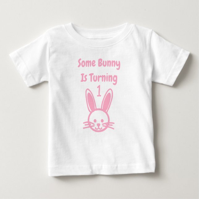 T-shirt Pour Bébé Un Lapin Va Devenir Un Anniversaire (Devant)