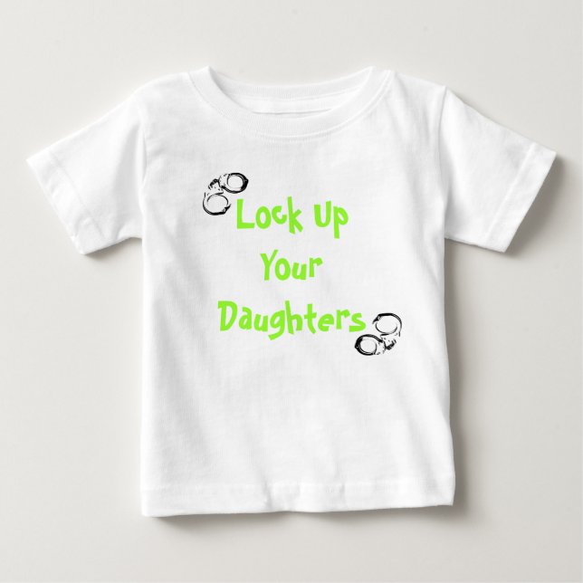 T-shirt Pour Bébé Verrouiller Vos Filles (Devant)