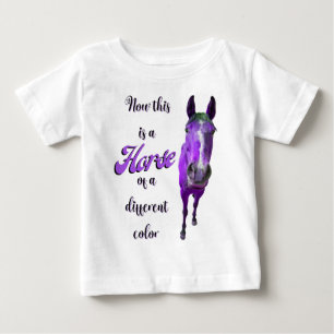T-shirt Pour Bébé Voici Un Cheval D'Une Couleur Différente, Violet