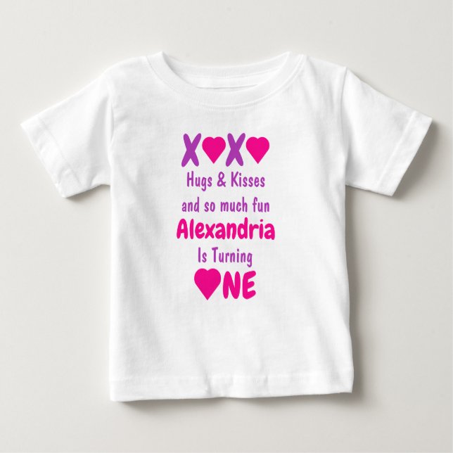 T-shirt Pour Bébé XOXO Embrasse et embrasse 1er anniversaire (Devant)