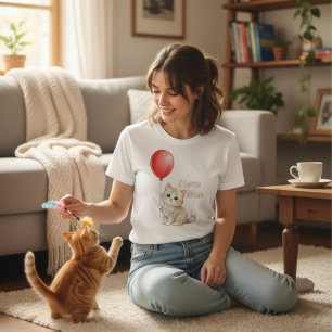 T-shirt pour femmes avec un chat mignon et un ball