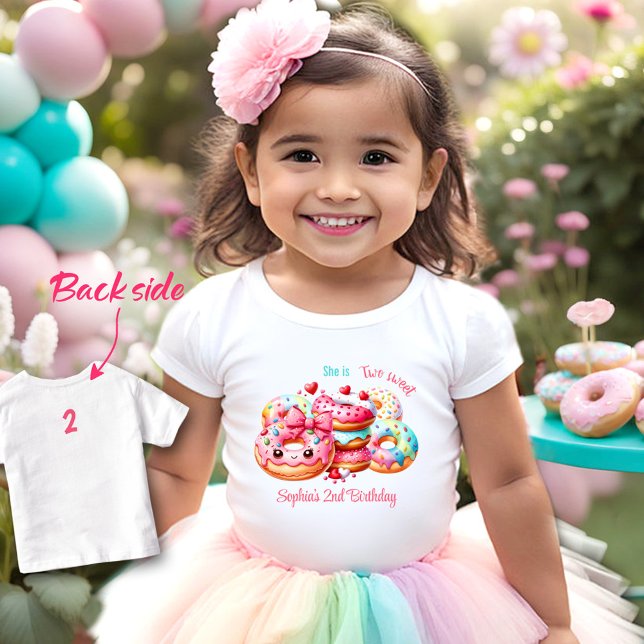 T-shirt Pour Les Tous Petits 2e anniversaire Deux doux doux beignets beignets N (2nd Birthday Two Sweet Cute Donut Girl Name Toddler T-shirt)